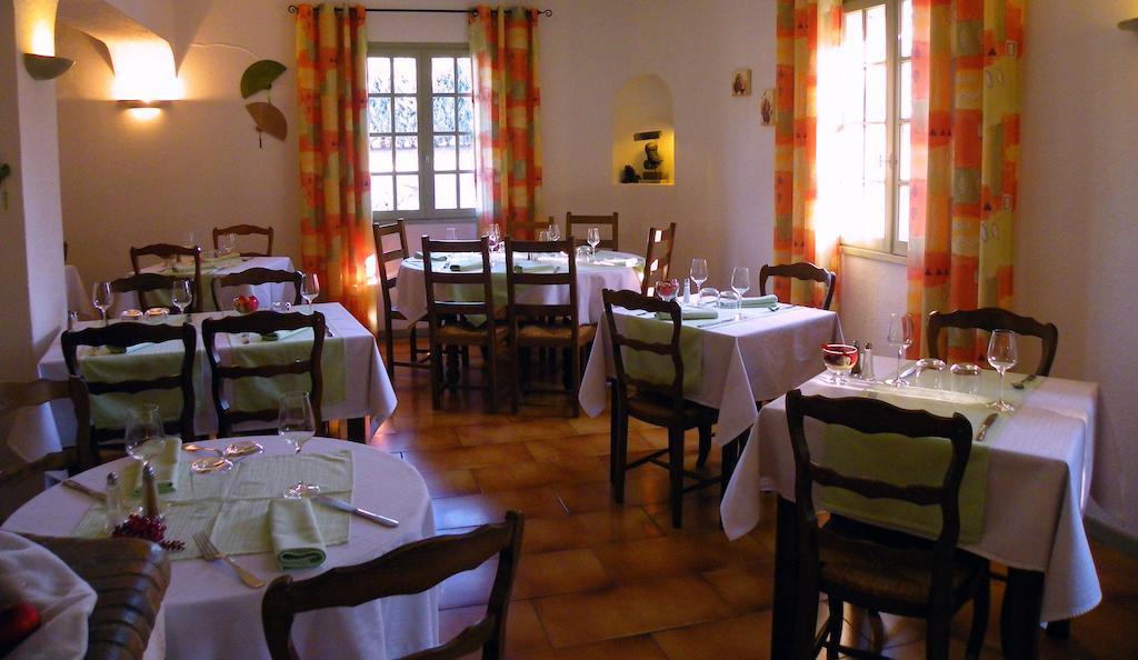 Human Hotel Restaurant Park Villecroze Dış mekan fotoğraf